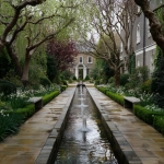 **Ambassadors garden london --v 7.0** - Upscaled by <@1013385397600002048> (fast)
-# Create, explore, and organize on [midjourney.com](<https://midjourney.com/imagine?from_discord=1>)