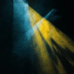**modern cinematic poster, minimalist composition focused on projection light and shadow, beam of light cutting through darkness, abstract silhouettes and screen textures, artistic lighting inspired by movie theater atmosphere, refined and contemporary design aesthetic, contrast of yellow black and cyan, emotional but modern, no text, vertical 4:5 --v 7.0 --chaos 10 --q 2 --raw** - Image #3 <@974048812777762846>